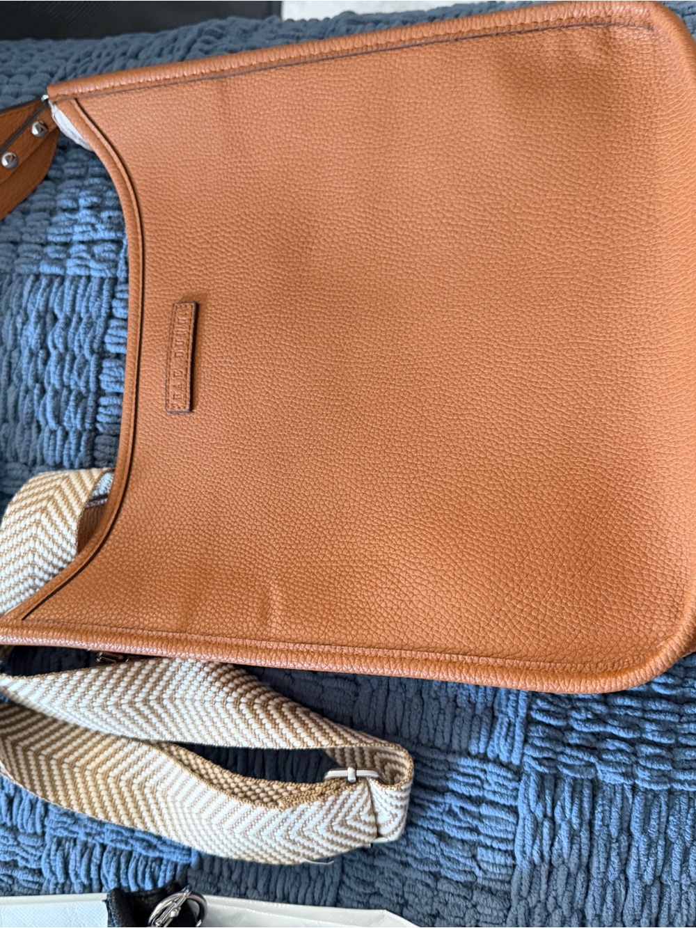 Leather Crossbody Shoulder Bag in Cognac Brown